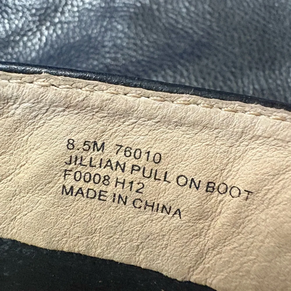 Frye Jillian pull on riding Boots Black Leather Women's size 8.5
